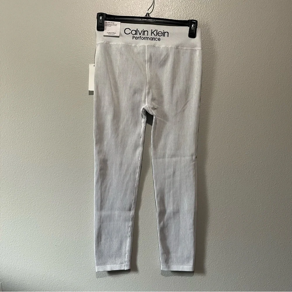 CALVIN KLEIN PERFORMANCE- NWT High Waist 7/8 Tight Leggings Size XL - Picture 2 of 4